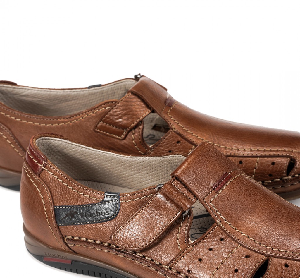 CATAMARAN 8568 Sandale brune.