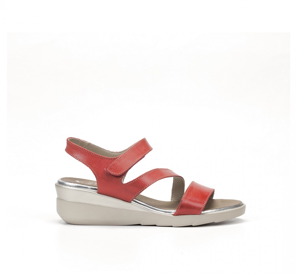 OBI F0452 Sandale rouge.